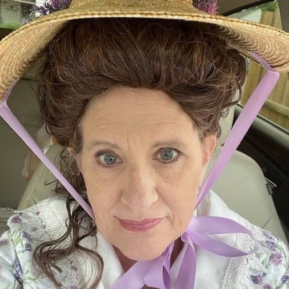 Meet your Posher, Nancy - Picture 5 of 16